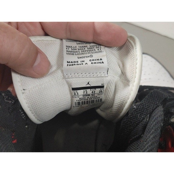 Nike Air Jordan 1 Retro Black Toe 2013 Size 8.5 main image 13